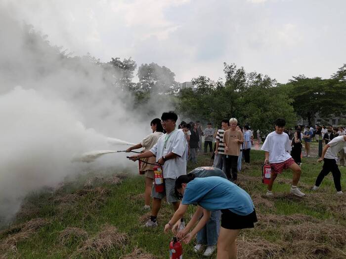 學生操作練習